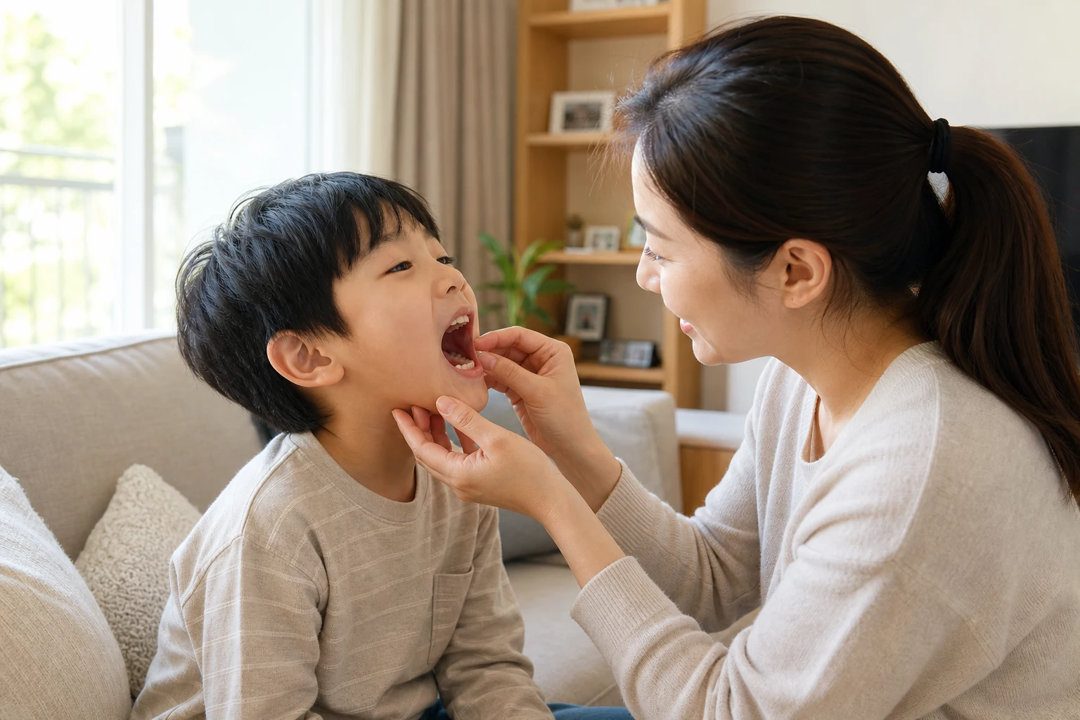 어금니 나올 때 통증 관리와 치과 확인 장면